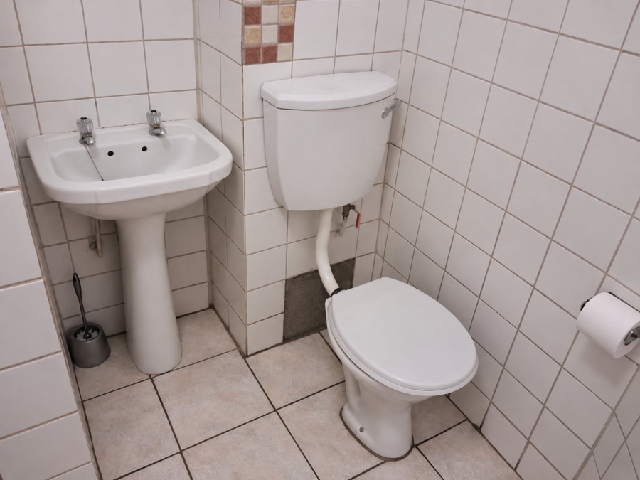 1 Bedroom Property for Sale in Willows Free State